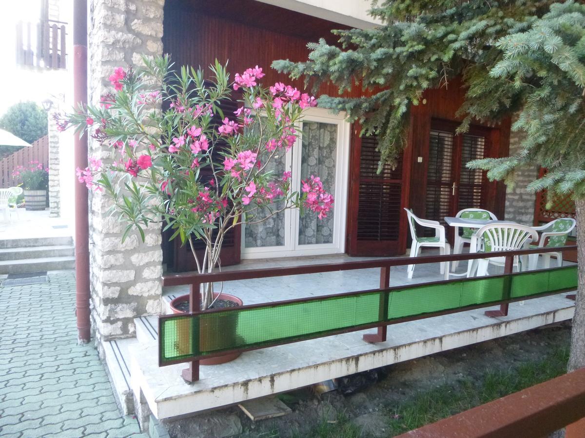 Oleander Holiday House Siófok Kamer foto